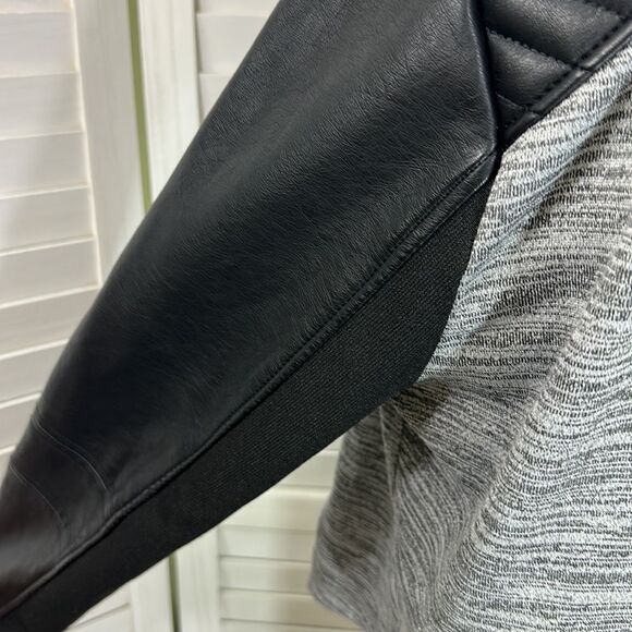 Torrid Size 2X Moto Jacket Waterfall Faux Leather NWOT - Picture 11 of 16